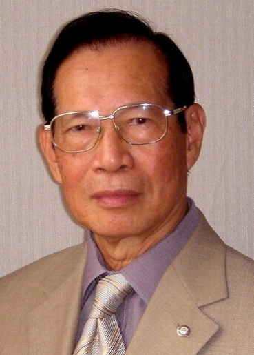 黄本立（中科学院院士、光谱化学家）