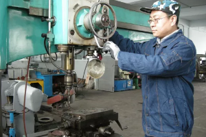 单宇<em>龙</em>： 汽车修理工的咫尺<em>匠心</em>