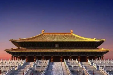 <em>通</em><em>识</em><em>课</em>：《<em>中国历史</em>—第六<em>单元</em>明清<em>统一</em><em>多民族</em><em>国家</em>进一步巩固<em>与</em><em>封建</em>统治危机  <em>第</em>13<em>课</em>清前中期<em>的</em>兴盛<em>与</em>危机》<em>课程</em><em>思</em><em>政</em><em>案例</em>