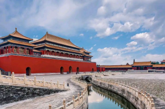 <em>课件</em>： <em>通</em><em>识</em><em>课</em>《<em>中国历史</em>—从局部<em>抗战</em>走向全面<em>抗战</em>》